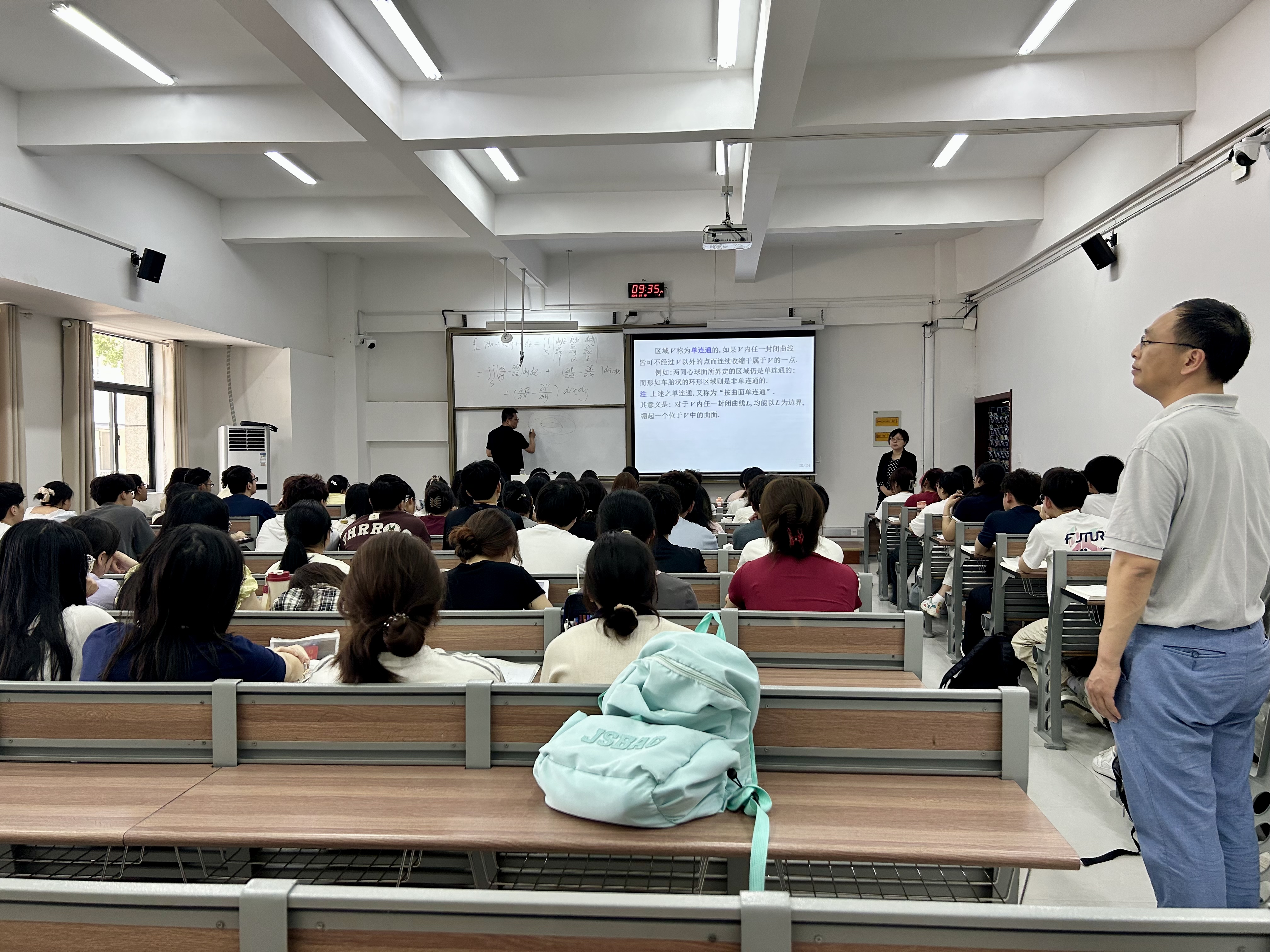 <a href='/2025/0522/c2119a234316/page.htm' target='_blank' title='【红桐树•清风】学院纪委开展作风建设专项督查'>【红桐树•清风】学院纪委开展作...</a>